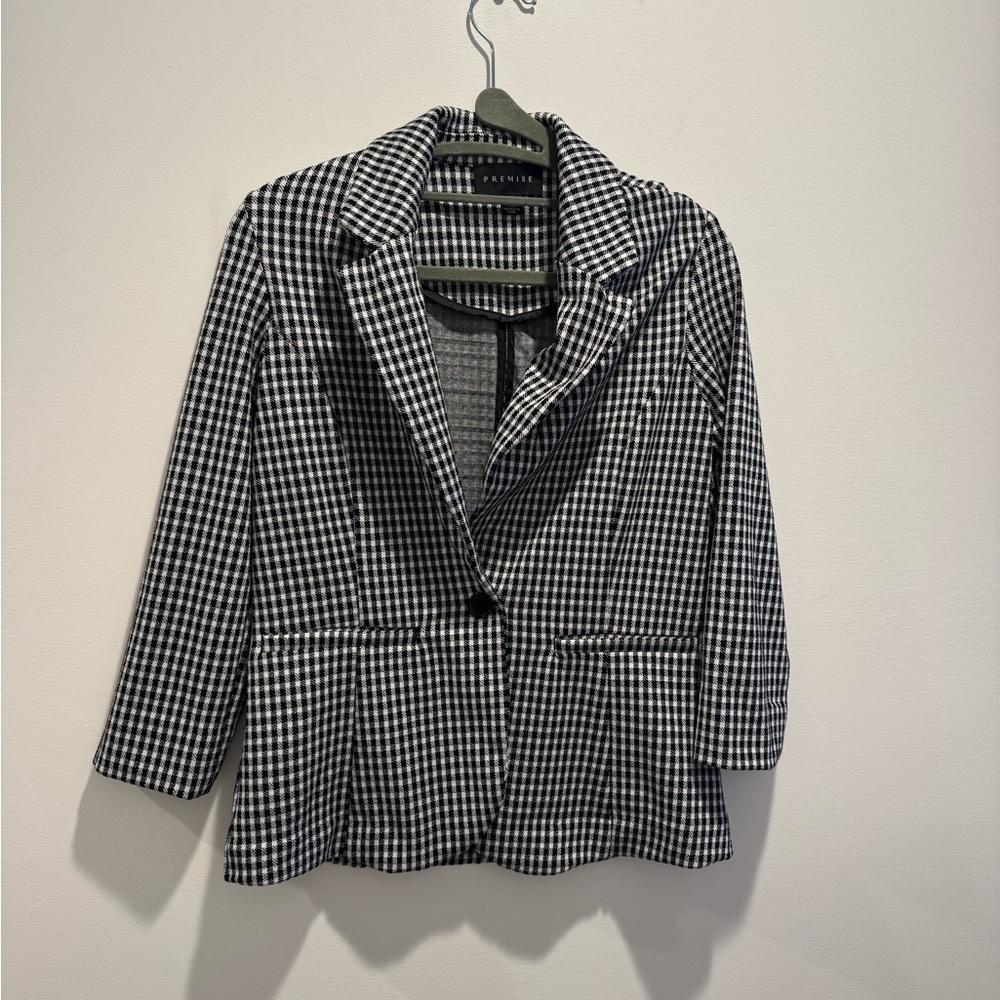 Premise brand buffalo plaid blazer XS